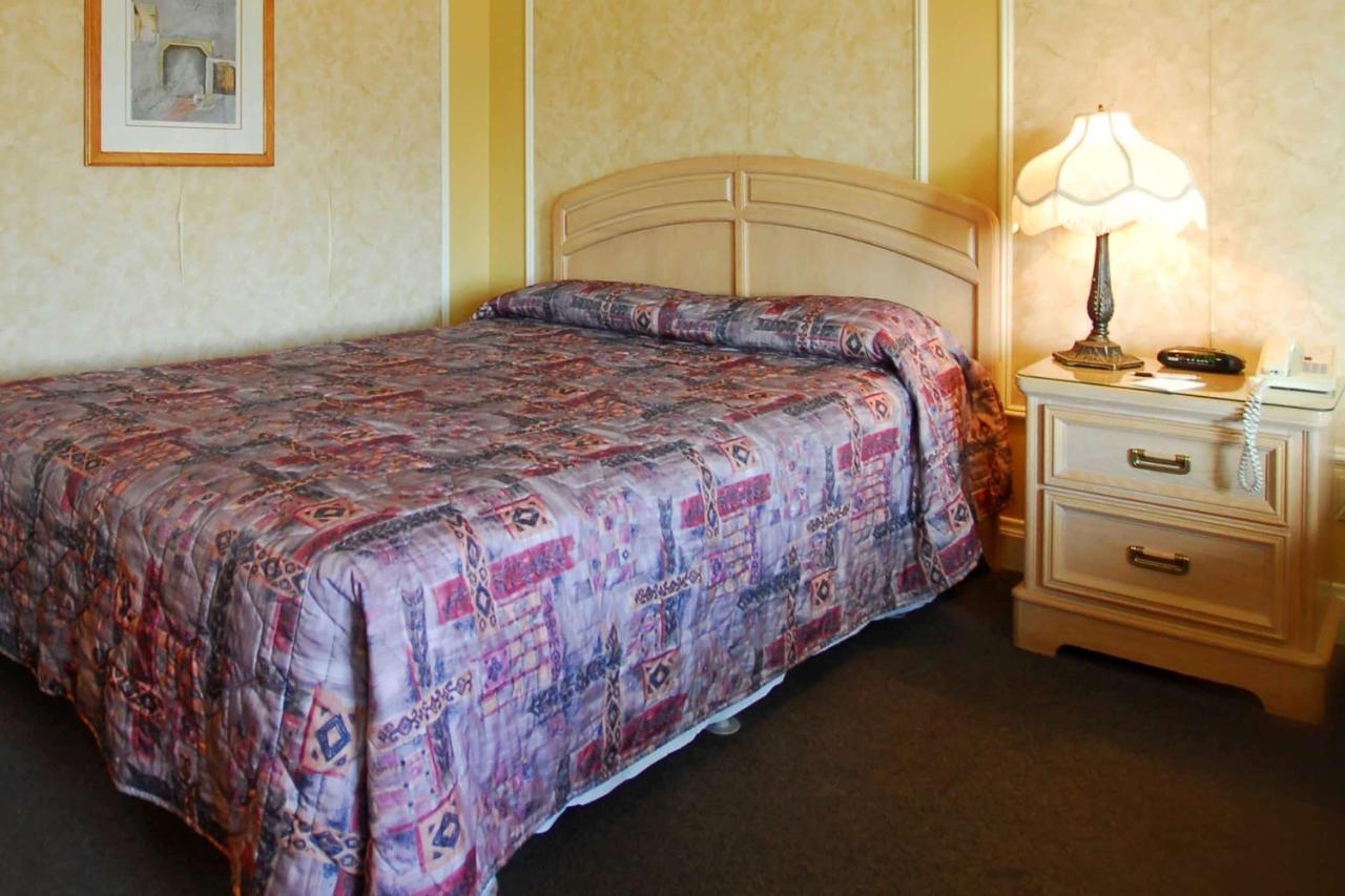 Hotel Travelodge By Wyndham Victoriaville Zewnętrze zdjęcie